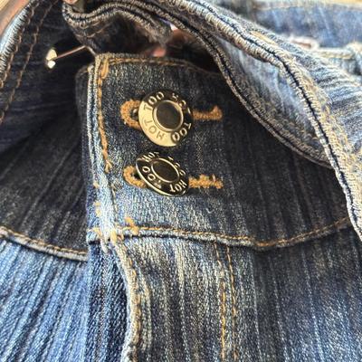 LOT 213A: NWT Denim Jeans: YMI (5), 7 for All Mankind w/ Swarovski Crystal Accents (W27&W28), Nautica Boys (30), VIP Collection (33),...