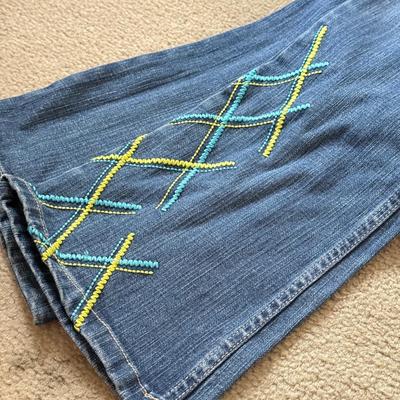 LOT 213A: NWT Denim Jeans: YMI (5), 7 for All Mankind w/ Swarovski Crystal Accents (W27&W28), Nautica Boys (30), VIP Collection (33),...