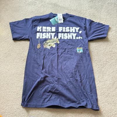 LOT 214A: T-Shirts, Some NWT: Guess, Napoleon Dynamite, Crown Royal 2000, Looney Tunes Tasmanian Devil Motocross Tank (M), Bass Fishing,...