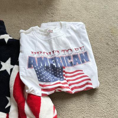 LOT 221B: Patriotic USA Clothing Collection: Zip Fleece, T-Shirts & Beanie