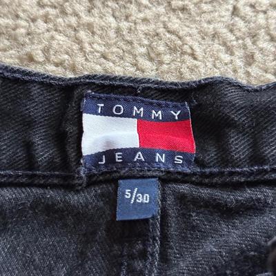 LOT 223L: Collection of Jeans: Tommy Hilfiger & Ralph Lauren, Sizes: 5x30, 20, 4, 36x30