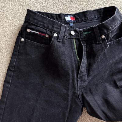LOT 223L: Collection of Jeans: Tommy Hilfiger & Ralph Lauren, Sizes: 5x30, 20, 4, 36x30