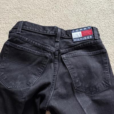 LOT 223L: Collection of Jeans: Tommy Hilfiger & Ralph Lauren, Sizes: 5x30, 20, 4, 36x30