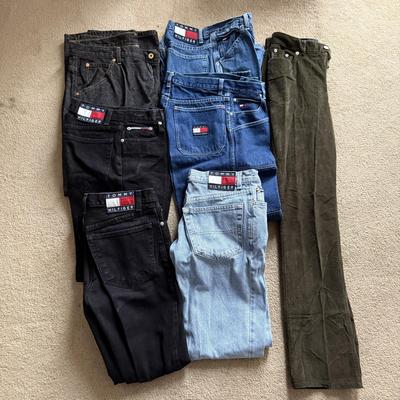 LOT 223L: Collection of Jeans: Tommy Hilfiger & Ralph Lauren, Sizes: 5x30, 20, 4, 36x30