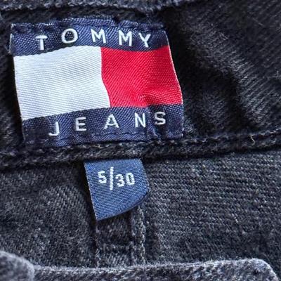 LOT 223L: Collection of Jeans: Tommy Hilfiger & Ralph Lauren, Sizes: 5x30, 20, 4, 36x30