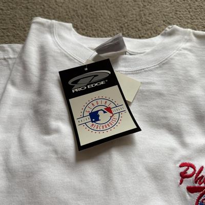 LOT 224L: MLB Philadelphia Phillies Fandom Collection: NWT Windbreaker (XL), #25 Jim Thome True Fan Jersey (L), T-Shirts, Hat & Car...