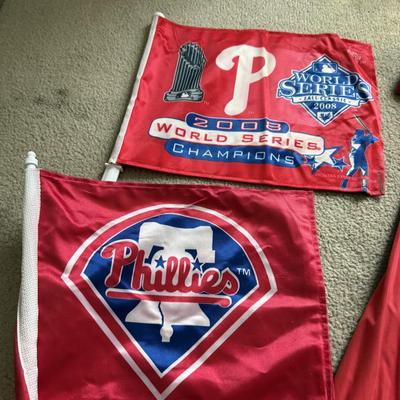 LOT 224L: MLB Philadelphia Phillies Fandom Collection: NWT Windbreaker (XL), #25 Jim Thome True Fan Jersey (L), T-Shirts, Hat & Car...