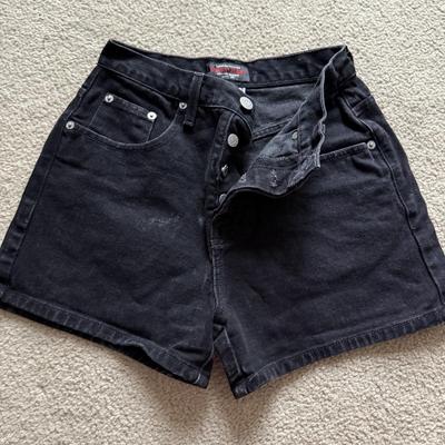 LOT 225L: Summer Y2K Fashion: Guess Jeans Shirts & Shorts