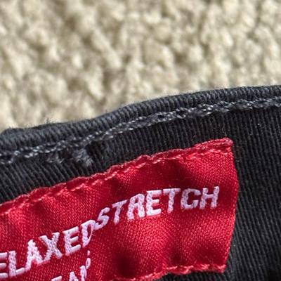 LOT 226L: Collection of Women's Levi Strauss Jeans (Sizes 7-10)