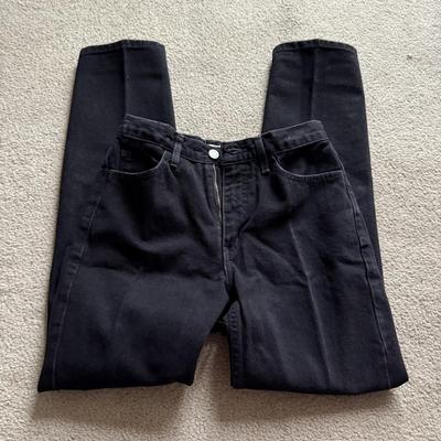 LOT 227L: NWT Dickies Shorts (6) w/ Petite / Teen Guess Jeans Brand Pants, Shorts & Skirt