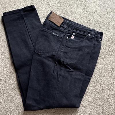 LOT 227L: NWT Dickies Shorts (6) w/ Petite / Teen Guess Jeans Brand Pants, Shorts & Skirt