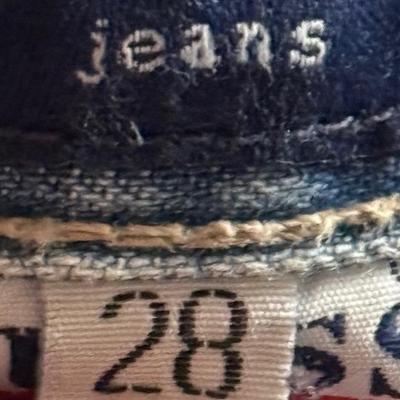 LOT 227L: NWT Dickies Shorts (6) w/ Petite / Teen Guess Jeans Brand Pants, Shorts & Skirt