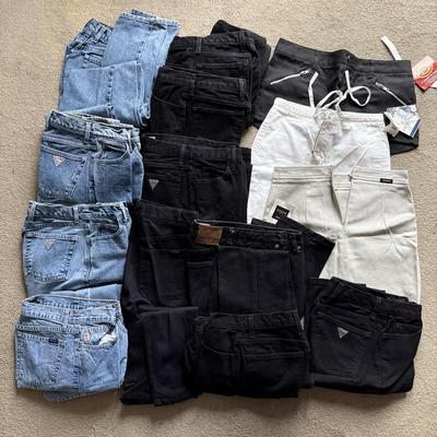 LOT 227L: NWT Dickies Shorts (6) w/ Petite / Teen Guess Jeans Brand Pants, Shorts & Skirt