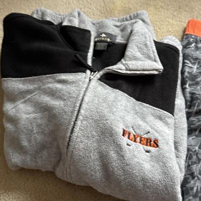 LOT 228L: NHL Philadelphia Flyers Clothing: PJ Pants, Sweat Suit, Polo, Muscle Tees, NWT & More