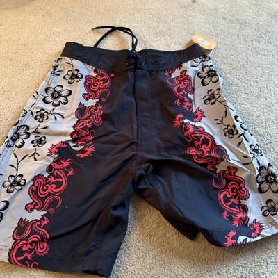 LOT 232L: Funky Shirts w/ Cool Prints & Patterns