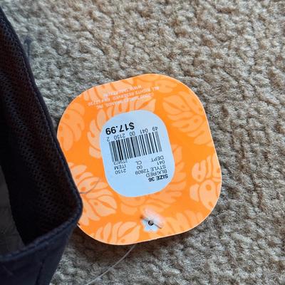 LOT 232L: Funky Shirts w/ Cool Prints & Patterns