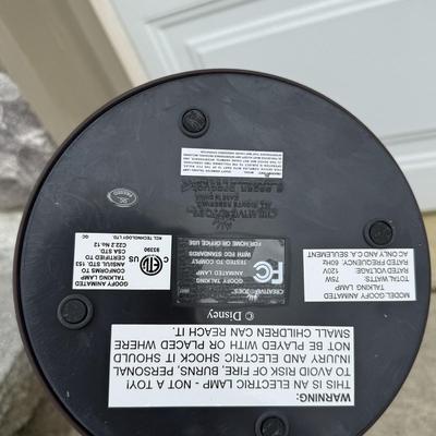 LOT 237A: New Disney Creative Joes Goofy Animated Talking Lamp DM-403-001