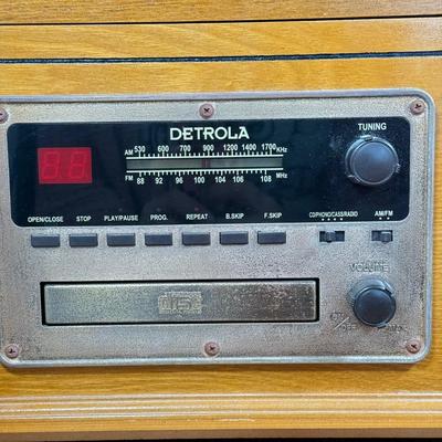 LOT 238A: Detrola Model KM837: plays Vinyl Records & CDs