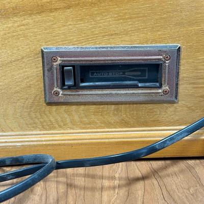 LOT 238A: Detrola Model KM837: plays Vinyl Records & CDs