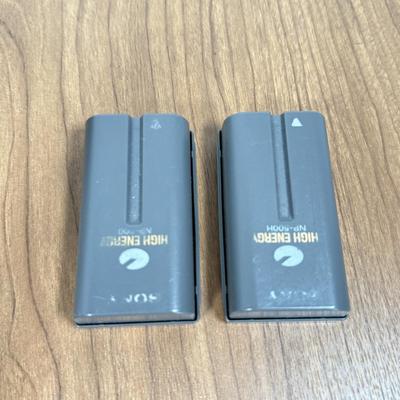 LOT 243B: Sony Steady Shot Video Hi8 Handycam Video Camera Recorder CCD-TR500