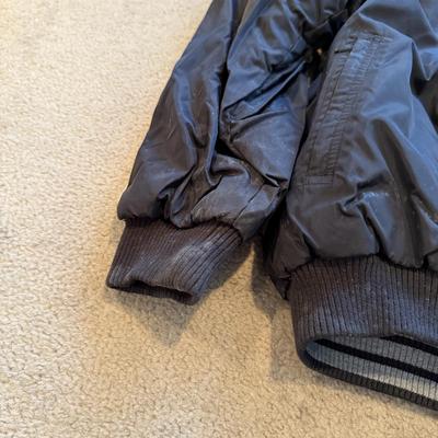 LOT 249L: Adidas Sportswear collection incl NWT Long Sleeve Tee w/ Matching Windbreaker Pants