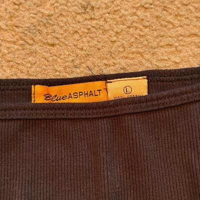 LOT 251L: Bin Full of Petite / Junior Ladies' Tanks & Tees: Guess, OP, Taxi, Blue Asphalt & More