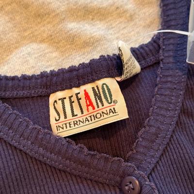 LOT 251L: Bin Full of Petite / Junior Ladies' Tanks & Tees: Guess, OP, Taxi, Blue Asphalt & More