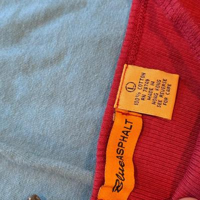 LOT 251L: Bin Full of Petite / Junior Ladies' Tanks & Tees: Guess, OP, Taxi, Blue Asphalt & More