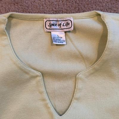 LOT 251L: Bin Full of Petite / Junior Ladies' Tanks & Tees: Guess, OP, Taxi, Blue Asphalt & More