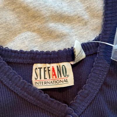 LOT 251L: Bin Full of Petite / Junior Ladies' Tanks & Tees: Guess, OP, Taxi, Blue Asphalt & More