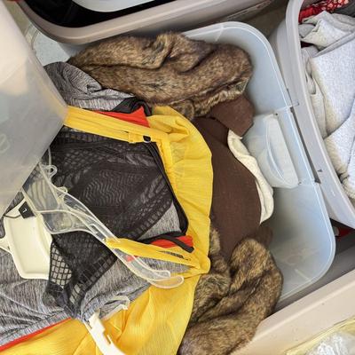 LOT 255G: Six Mystery Totes of Clothing: Variety of Sizes, Styles & More