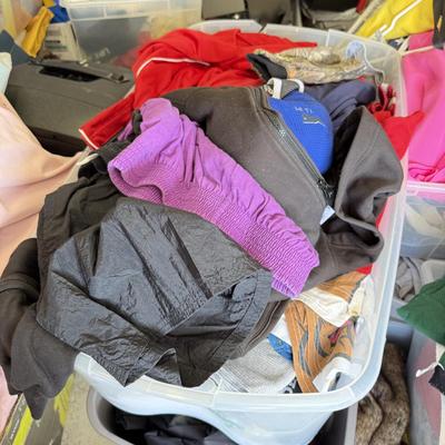 LOT 255G: Six Mystery Totes of Clothing: Variety of Sizes, Styles & More