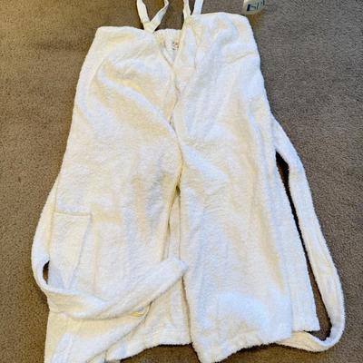 LOT 260L: NWT Sleepwear & Robes: Betty Boop, Joe Boxer, Nautica & More