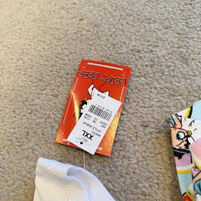 LOT 260L: NWT Sleepwear & Robes: Betty Boop, Joe Boxer, Nautica & More