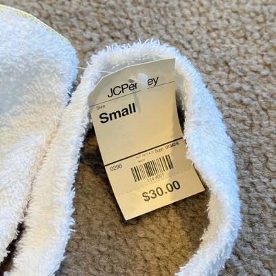 LOT 260L: NWT Sleepwear & Robes: Betty Boop, Joe Boxer, Nautica & More