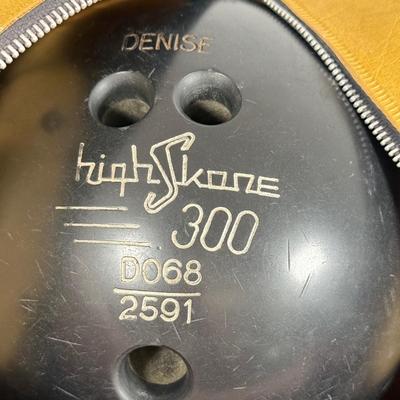 LOT 261A: Vintage High Skone 300 DO68/2591 Bowling Ball w/ Mustard Yellow Carrying Bag