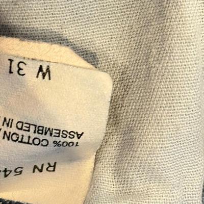 LOT 262L: Pants & Shorts: Quiksilver, Silvertab, Wear First, American Eagle, Levi's, Plugg & More