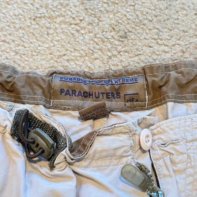 LOT 262L: Pants & Shorts: Quiksilver, Silvertab, Wear First, American Eagle, Levi's, Plugg & More
