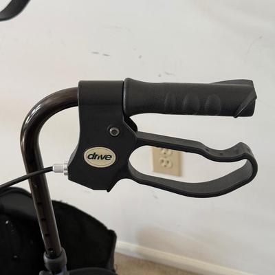 LOT 268A: Drive Ambulatory Equipment & Oxygen Tank Cart