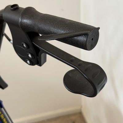 LOT 268A: Drive Ambulatory Equipment & Oxygen Tank Cart