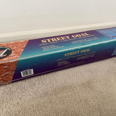 LOT 276A: NIB Vintage RHL Hockey Street Goal
