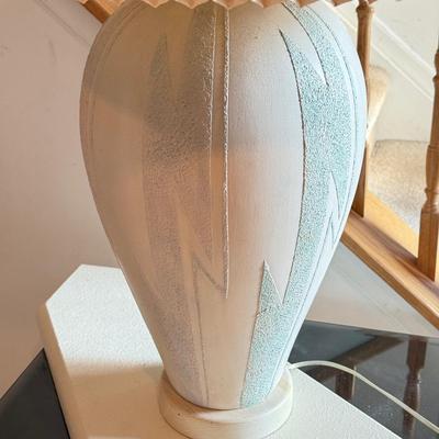 LOT 279B: 1980s Style Postmodern End Table w/ Lamp