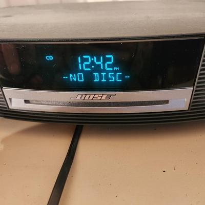 Bose Wave Radio AWRCC1 Radio Works Fine Cd skipping