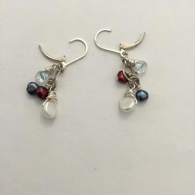 Genuine pearl dangle earrings