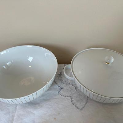Vintage ARZBERG Germany Serving and Tea Dishware