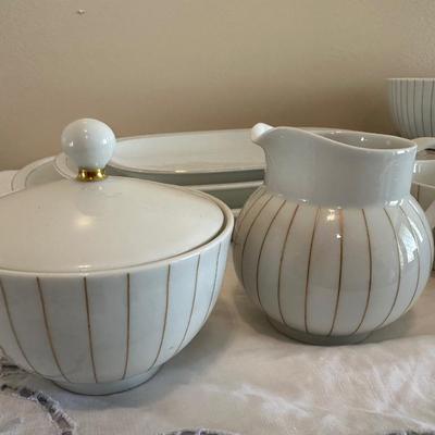 Vintage ARZBERG Germany Serving and Tea Dishware