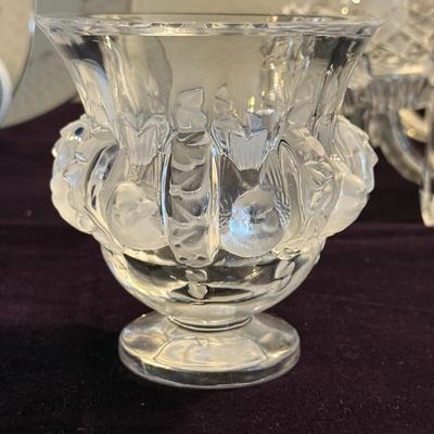 Lalique #12230 Dampierre Sparrow Crystal Vase 4.75in