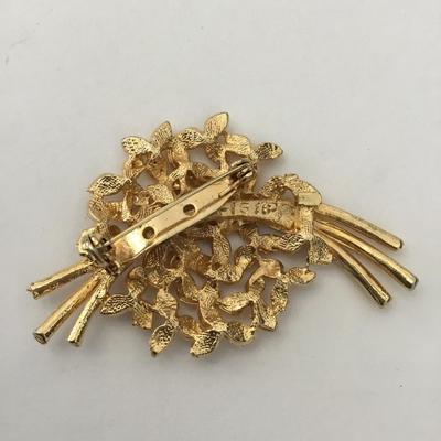 Vintage Gold tone brooch