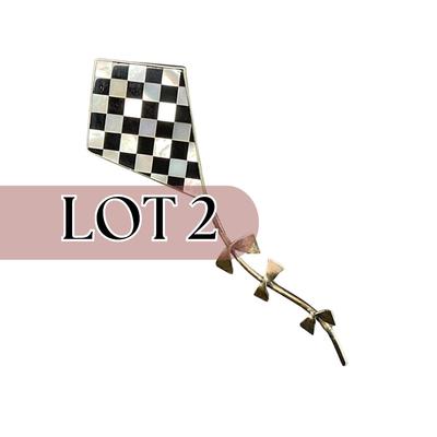 -2- SILVER | Checkered Black Onyx & Shell Art Kite Brooch | Marked