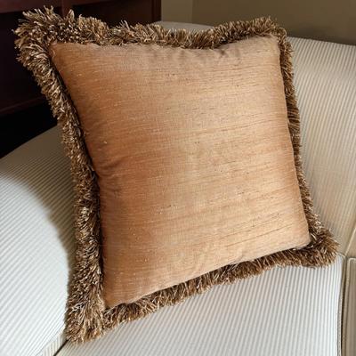Four Designer Throw Pillows (GB2-BM)
